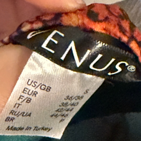 VENUS Vibrant Off-Shoulder Maxi Dress - Picture 5 of 6